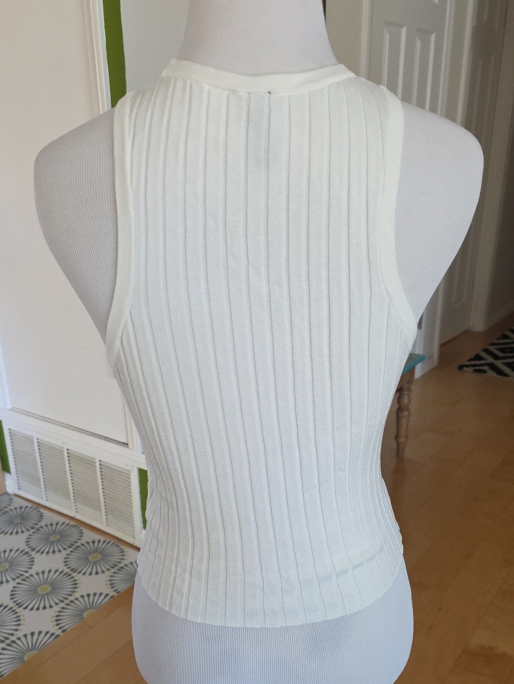 H&M Cream Ribbed Halter Tank Top - Picture 3 of 5
